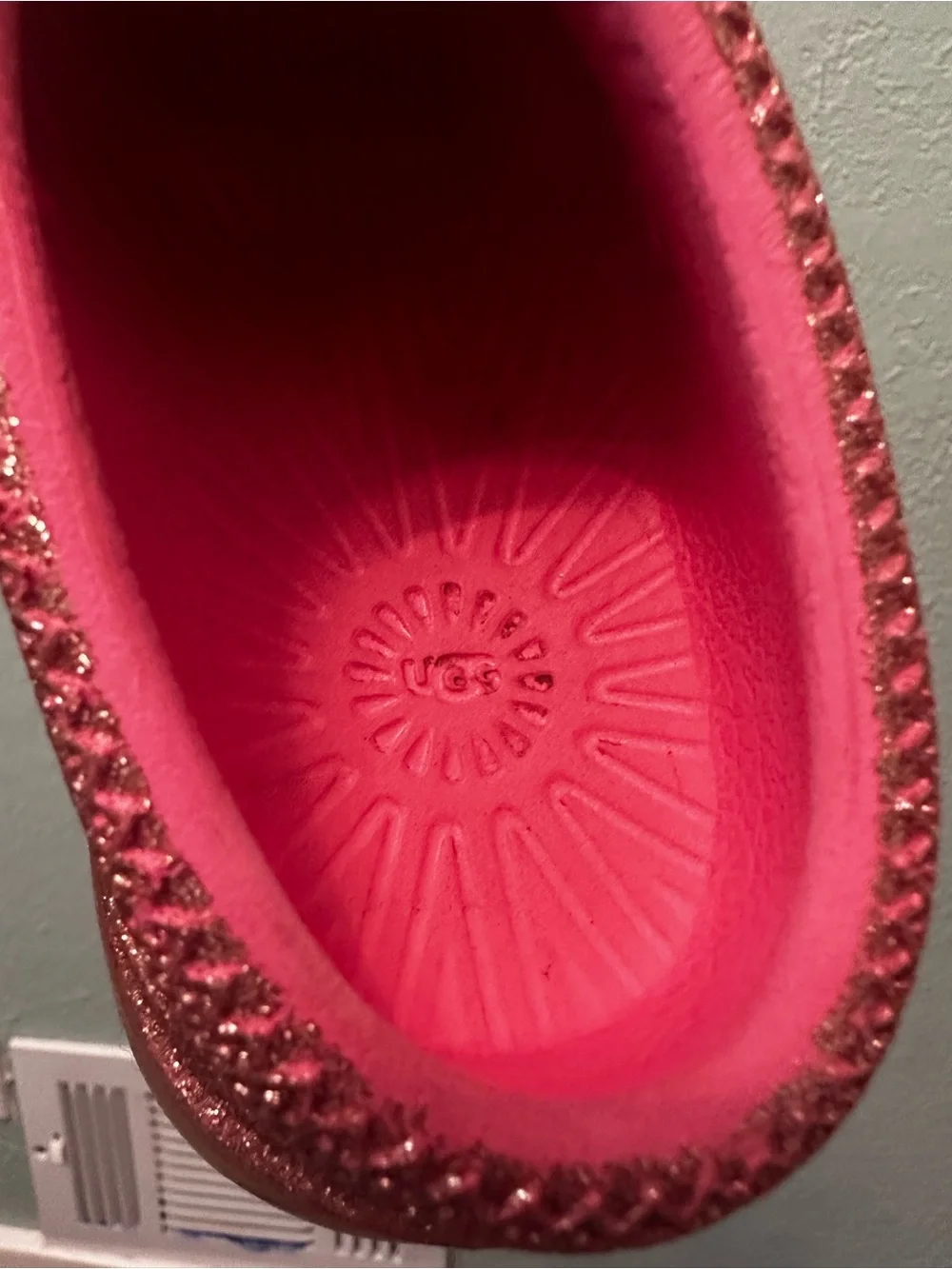UGG Girls Tasman Pink Glitter Slip-On Clogs in Pink Size 9